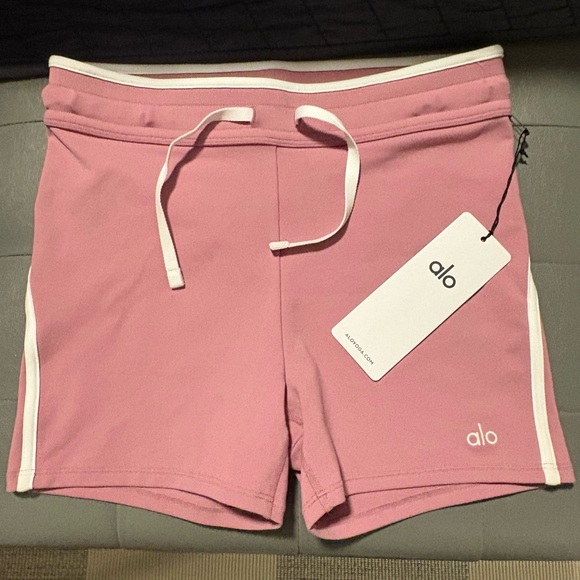 Alo 4" Airbrush High-Waist Race Pace Short - Picture 3 of 5